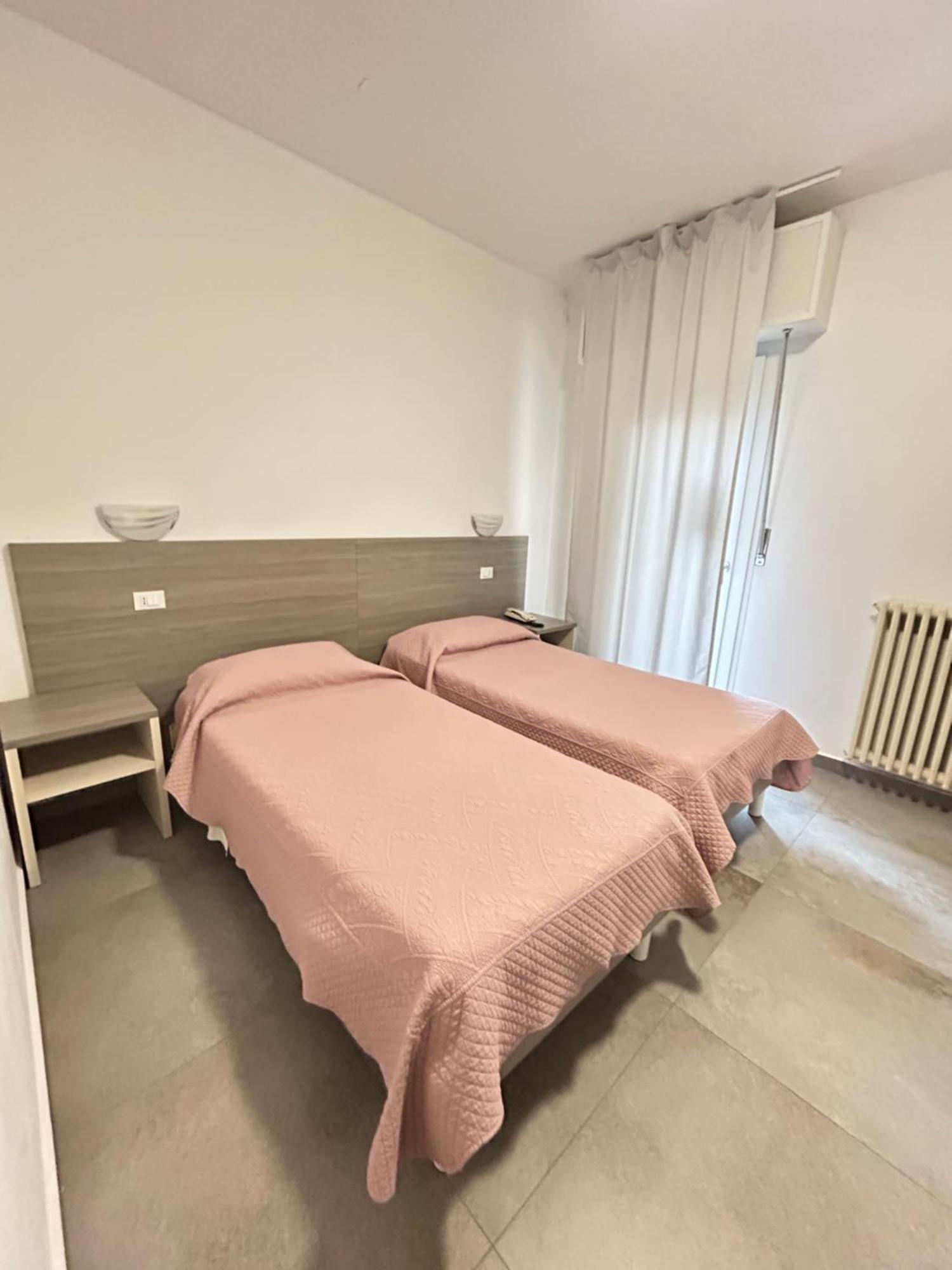 Hotel Marchina Brescia Luaran gambar
