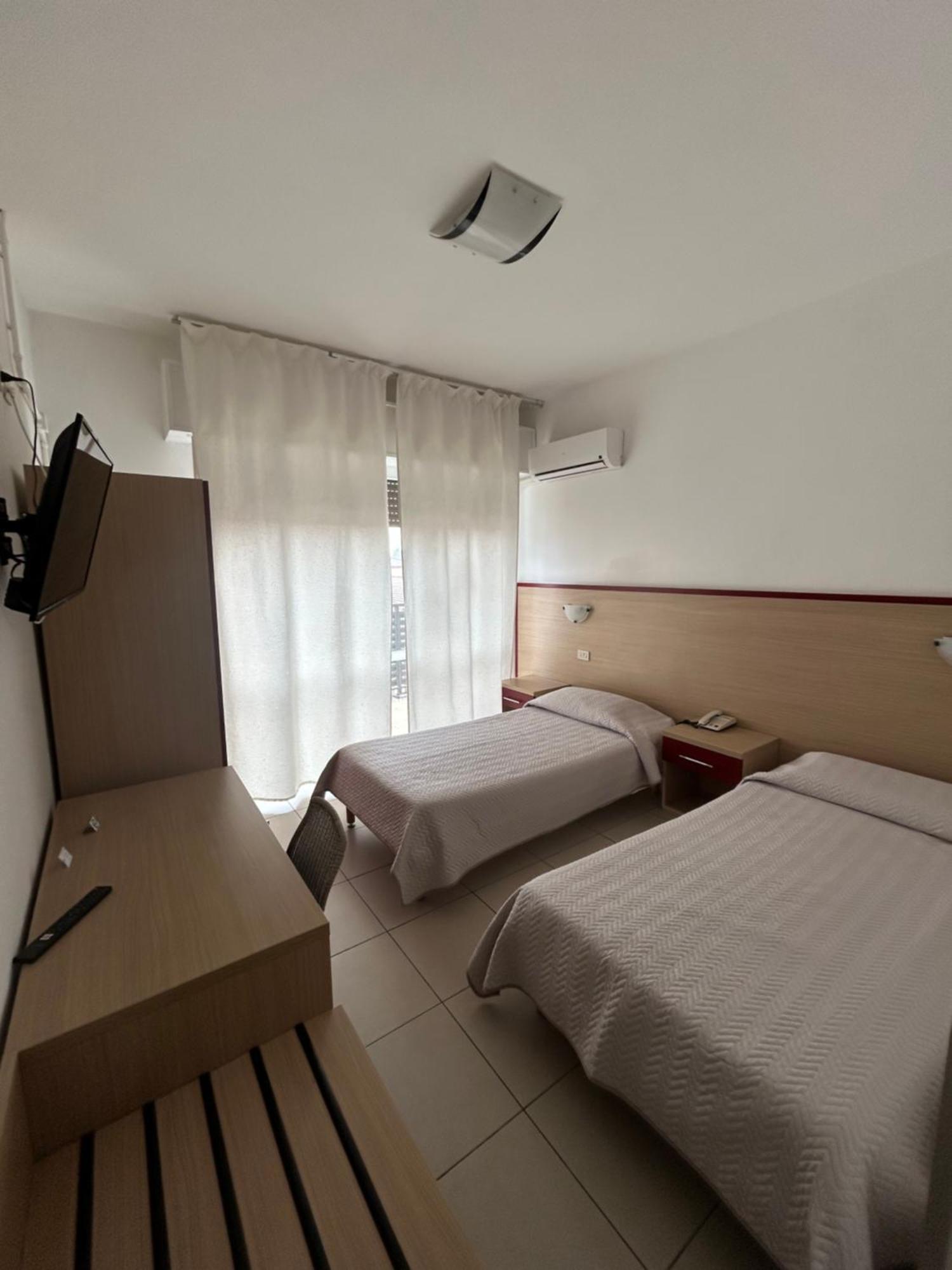 Hotel Marchina Brescia Luaran gambar