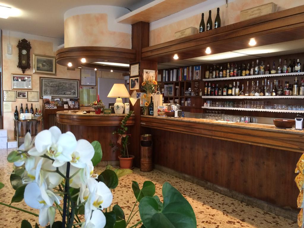 Hotel Marchina Brescia Luaran gambar