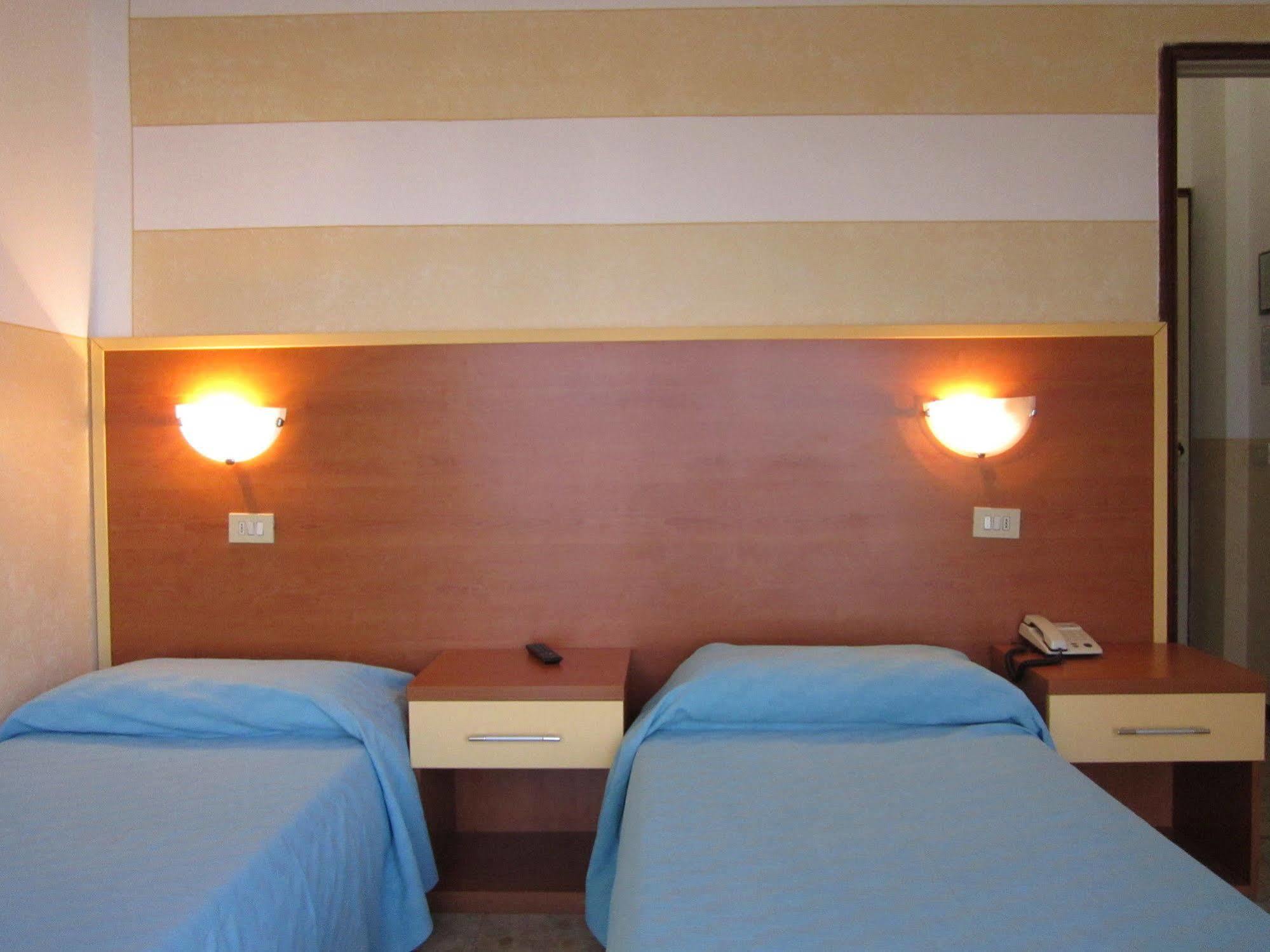 Hotel Marchina Brescia Luaran gambar