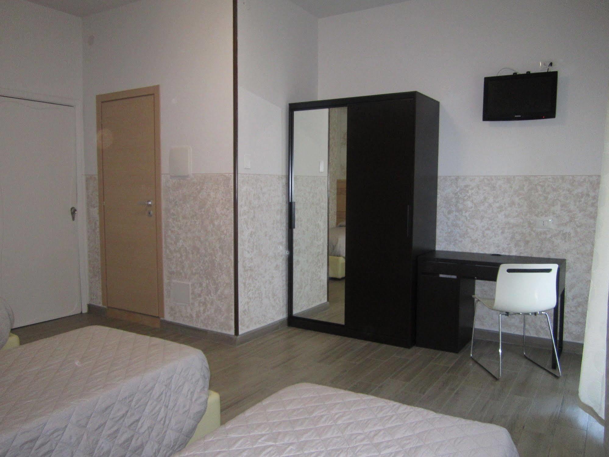 Hotel Marchina Brescia Luaran gambar